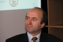 Ông Tudorel Toader giữ chức Bộ trưởng Tư pháp Romania. (Nguồn: Viva FM)