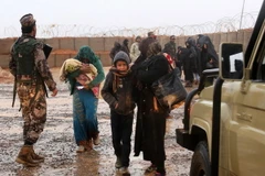 Người tị nạn Syria tại trại Rukban ngày 1/3/2017. (Nguồn: AFP/TTXVN)