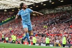 Joe Allen khiến Quỷ đỏ mất điểm tại Old Trafford. (Nguồn: Getty Images)