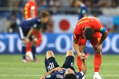 Bỉ (áo đỏ) ngược dòng đánh bại Nhật Bản. (Nguồn: Getty Images)