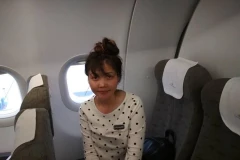 Đoàn Thị Hương đã lên máy bay về nước . (Ảnh: Hà Ngọc/TTXVN)