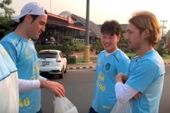 Xuân Trường cùng các đồng đội tại Buriram United.