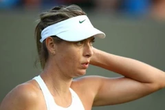 Sharapova chia tay Wimbledon 2018 ngay từ vòng 1. (Nguồn: Getty Images)