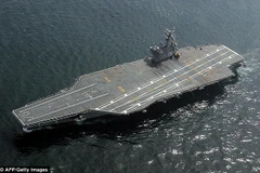 Máy bay quân sự Mỹ gặp nạn khi đang trên đường đến tàu sân bay USS Ronald Reagan. (Nguồn: AFP/Getty Images)