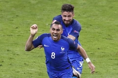 Payet và Giroud là những người giúp Pháp chiến thắng. (Nguồn: AP)