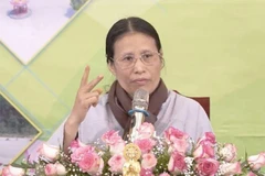 [Video] Hết hồn với 'dịch vụ' thỉnh oan gia trái chủ của chùa Ba Vàng