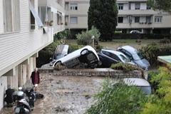 Cảnh tang hoang sau giông lốc. (Nguồn: repubblica.it)