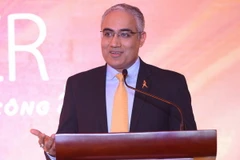 Ông Shi vam Misra, tổng giám đốc Diageo Việt Nam chia sẻ kinh nghiệm tại sự kiện.