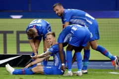 Niềm vui của các cầu thủ Hertha Berlin.