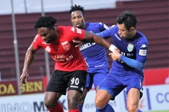Becamex Bình Dương thoát thua trước Long An ở phút 90+5