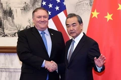 Ngoại trưởng Mỹ Mike Pompeo và Ngoại trưởng Trung Quốc Vương Nghị. (Nguồn: Reuters)