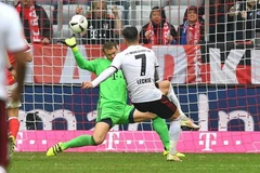 Neuer đã có trận đấu vất vả nhất kể từ đầu mùa giải.