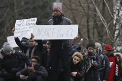 Người dân biểu tình để ủng hộ Théo. (Nguồn: EPA)