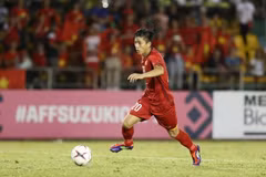 Phan Văn Đức được bình chọn là 1 trong 4 cầu thủ xuất sắc nhất lượt đi AFF Suzuki Cup 2018. (Ảnh: Hoàng Linh/TTXVN)