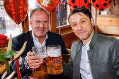 Bayern Munich vẫn tưng bừng tại lễ hội Oktoberfest sau thảm bại