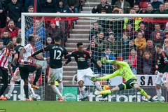 David de Gea vô tình thành tội đồ của Manchester United. (Nguồn: DM)