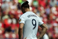 Ibrahimovic nhận thẻ đỏ đầu tiên trên đất Mỹ. (Nguồn: Getty Images)