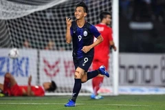 Keo Sokpheng ăn mừng bàn thắng đầu tiên của mình tại AFF Suzuki Cup. (Nguồn: AFF)