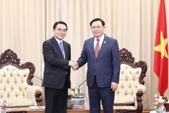 Chủ tịch Quốc hội tiếp Bí thư, Tỉnh trưởng tỉnh Champasak của Lào