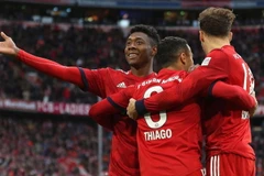 Thắng 7 trận liên tiếp, Bayern Munich 'phả hơi nóng' vào Dortmund