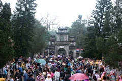 Du khách trẩy hội chùa Hương 2018. (Ảnh: Quốc Khánh/TTXVN)