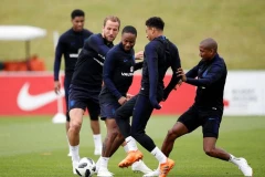 Tuyển Anh nhận nhiệm vụ phải vào đến tứ kết. (Nguồn: Reuters)