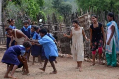 Anh em Tazan người Ấn Độ luôn được nhiều người yêu quý. (Nguồn: CCTV)