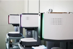 DENSTAR - Sản xuất “Vortex Vaccum Mixer” dùng trong nha khoa