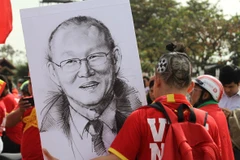 CĐV tiếp lửa cho đội tuyển Việt Nam trước trận gặp Philippines