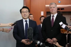 Ông Lee Do-hoon, đại diện của Hàn Quốc (trái) và đại diện đặc biệt của Mỹ về Triều Tiên Stephen Biegun. (Nguồn: Yonhap)