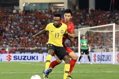 Đoàn Văn Hậu (áo đỏ) sẽ khiến Malaysia im tiếng tại Bukit Jalil? (Nguồn: Fox Sports)