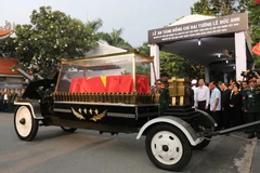 Linh cữu nguyên Chủ tịch nước Lê Đức Anh tới Nghĩa trang TP.HCM