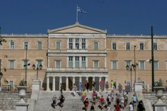 Người dân Hy Lạp tại thủ đô Athens. (Nguồn: THX/TTXVN)