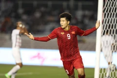 Hà Đức Chinh lập cú đúp cho U22 Việt Nam. (Ảnh: Hoàng Linh/TTXVN)