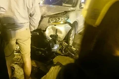 Hà Nội: Hai ôtô truy đuổi nhau trên đường gây ra hàng loạt vụ tai nạn