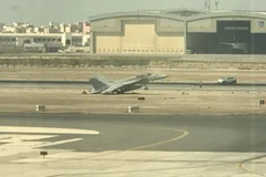 Chiếc máy bay chiến đấu của Mỹ hạ cánh khẩn cấp. (Nguồn: IBTimes UK)