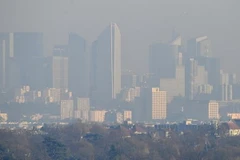 Paris bị bao phủ bởi không khí ô nhiễm. (Nguồn: Getty Images)