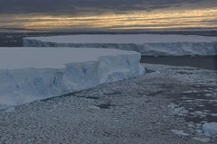 Băng tan do hiện tượng El Nino. (Nguồn: wsj.com)