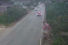 Cô gái đã may mắn thoát chết. (Nguồn: YouTube)