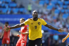 Lukaku lập cú đúp cho tuyển Bỉ.