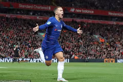 Hazard sắm vai người hùng giúp Chelsea đánh bại Liverpool. (Nguồn: Daily Mail)