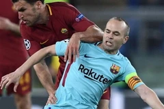 Iniesta và Barcelona dừng bước đầy cay đắng sau khi đã thắng 4-1 ở lượt đi. (Nguồn: skysports)