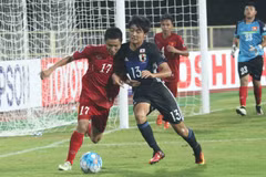 U16 Nhật Bản (áo xanh) thắng đậm U16 Việt Nam. (Nguồn: sportstarlive)
