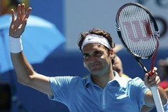 Nụ cười vẫn nở trên khuôn mặt Roger Federer. (Ảnh: Reuters)