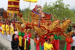 Lễ rước kiệu trong Lễ hội Đền Mẫu Âu Cơ. (Ảnh: Anh Tuấn/TTXVN) 