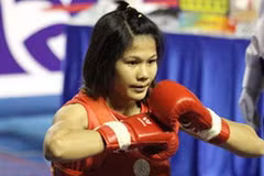 Võ sỹ Wushu Nguyễn Thị Bích giành HCV tán thủ.