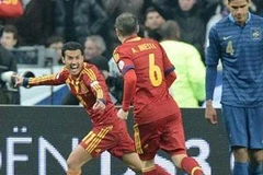 TBN khẳng định sức mạnh, Italy sống nhờ Balotelli