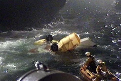 Lực lượng cứu hộ đang làm nhiệm vụ. (Nguồn: PA)