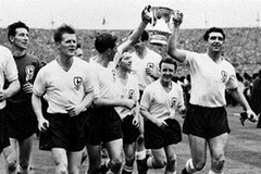 Tottenham vô địch mùa giải 1960-1961. (Nguồn: Internet)