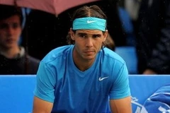 Nadal ngậm ngùi nhìn đối thủ thẳng tiến. (Nguồn: Getty)